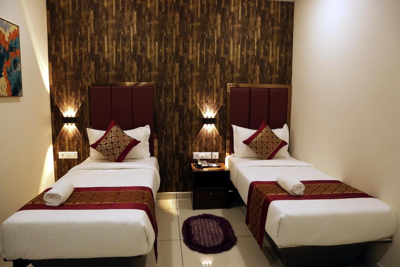Hotel Esquina Residency Kochi Exterior foto